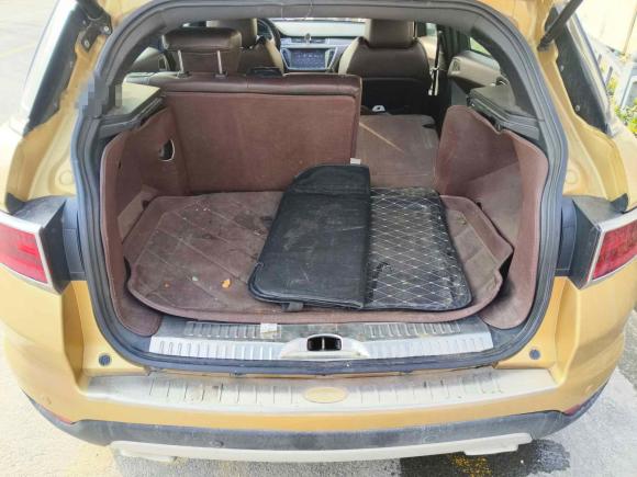 [上海·苏F] 二手陆风陆风X72015款 2.0T 全景旗舰版