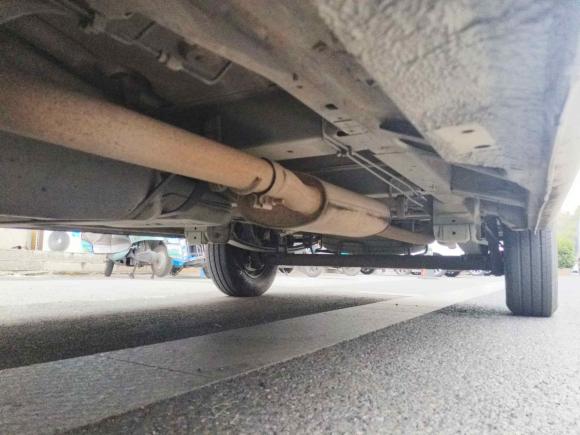 [南京·苏A] 二手上汽大通MAXUS新途V802017款 2.5T 6挡手动傲运通国V长轴中顶5座