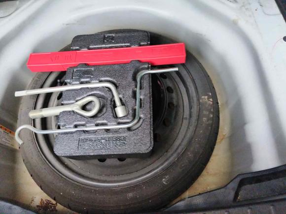 [南昌·赣A] 二手丰田卡罗拉2017款 改款双擎 1.8L E-CVT领先版