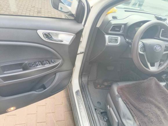 [青岛·鲁U] 二手一汽骏派D602015款 1.8L 自动尊贵型