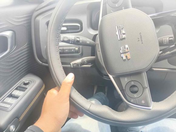 [广州·粤E] 二手北京越野北京越野BJ302024款 1.5T 魔核电驱进阶版