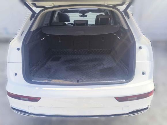 [合肥·沪C] 二手奥迪奥迪Q5L2020款 改款 40 TFSI 荣享时尚型