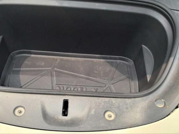 [佛山·粤A] 二手特斯拉Model Y2021款 长续航全轮驱动版 3D7