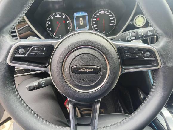 [成都·川A] 二手众泰众泰T7002017款 1.8T 双离合尊享型