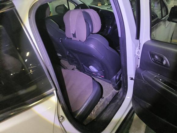 [宁波·浙B] 二手标致标致30082013款 2.0L 自动潮流版