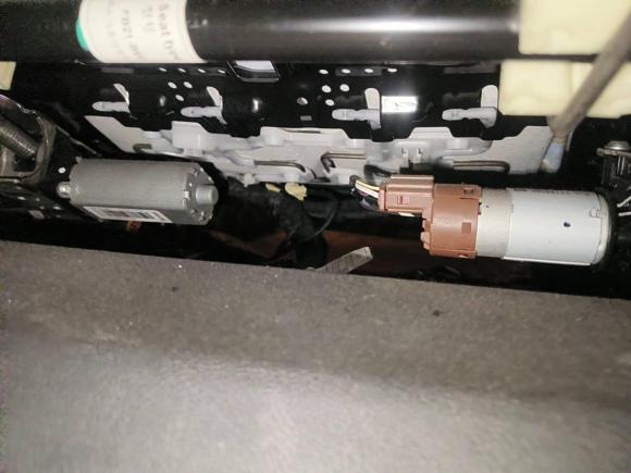 [广州·粤A] 二手宝马宝马5系2017款 525Li 领先型