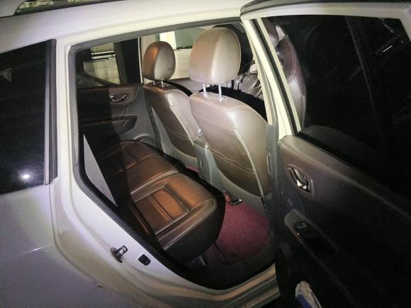 [合肥·皖A] 二手雷诺科雷傲2014款 2.5L 四驱舒适版