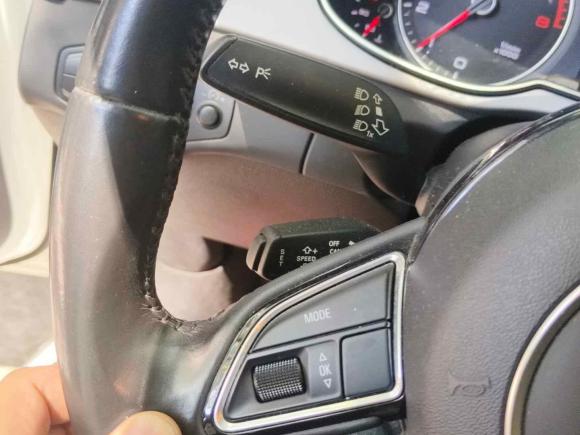 [杭州·浙A] 二手奥迪奥迪A4L2016款 35 TFSI 自动舒适型