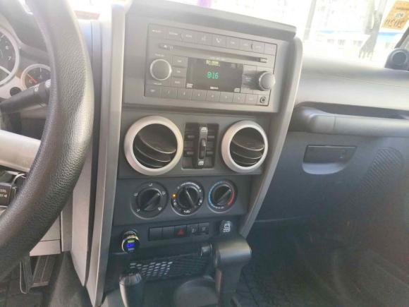 [上海·沪D] 二手Jeep牧马人2008款 3.8L Sahara 四门版