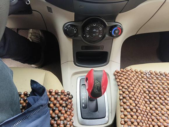 [深圳·粤B] 二手福特嘉年华2013款 三厢 1.5L 自动时尚型