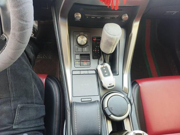 [西安·陕A] 二手雷克萨斯雷克萨斯NX2018款 200 前驱 锋行版 国V