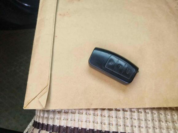 [上海·沪A] 二手江铃驭胜S3502013款 2.4T 自动两驱柴油超豪华版5座