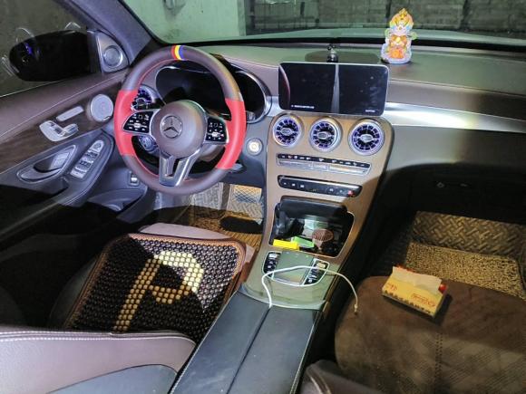 [济南·鲁A] 二手奔驰奔驰GLC2022款 GLC 300 L 4MATIC 动感型臻藏版