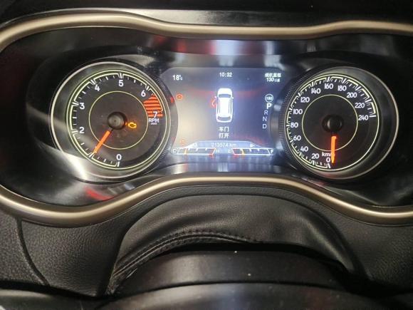 [南昌·赣A] 二手Jeep自由光2016款 2.4L 专业智能版