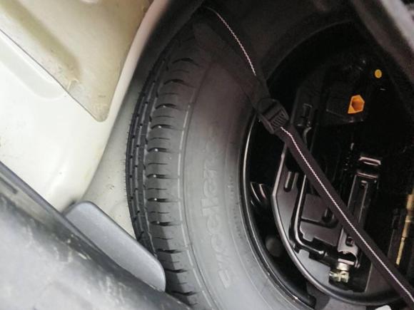 [上海·沪C] 二手雪铁龙雪铁龙C52014款 2.0L 自动尊享型