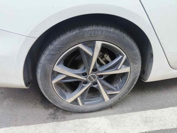 [杭州·浙A] 二手荣威荣威i52023款 1.5L CVT尊荣版