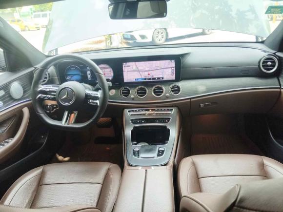 [上海·沪D] 二手奔驰奔驰E级2021款 E 300 L 运动尊贵型