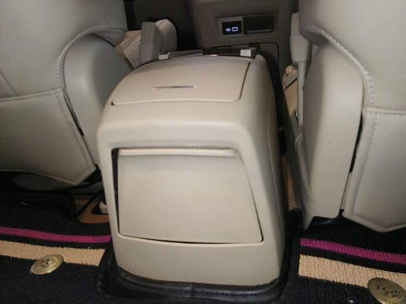 [武汉·鄂A] 二手别克别克GL82023款 陆上公务舱 尊贵型