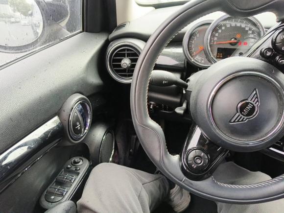 [杭州·浙A] 二手MINIMINI2018款 1.5T COOPER 经典派 五门版