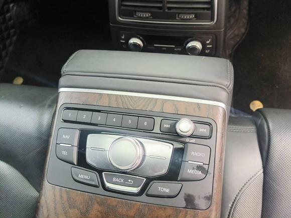 [成都·川A] 二手奥迪奥迪A6L2012款 35 FSI quattro 豪华型