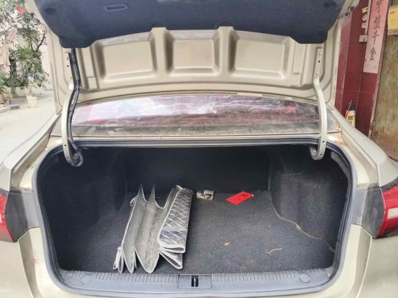 [佛山·粤E] 二手荣威荣威3602018款 PLUS 1.5L 自动豪华版