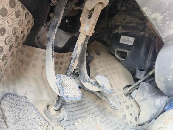 [宁波·浙B] 二手上汽大通MAXUS新途V802014款 2.5T 傲运通短轴中顶