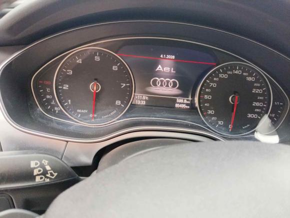 [上海·沪A] 二手奥迪奥迪A6L2018款 30周年年型 30 FSI 风尚型