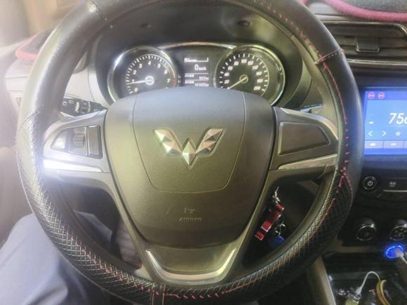 [青岛·鲁H] 二手五菱汽车五菱宏光2015款 1.5L S1舒适国V