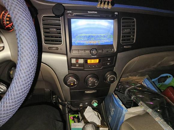 [上海·鲁F] 二手双龙柯兰多2011款 2.0T 柴油两驱手动舒适导航版