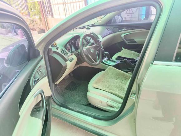 [上海·沪C] 二手别克君威2015款 2.0L 领先时尚型