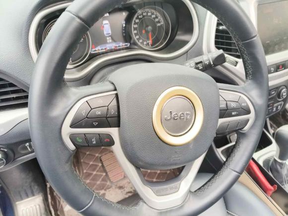 [深圳·粤B] 二手Jeep自由光2016款 2.4L 优越版