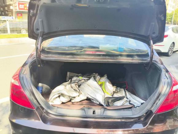 [深圳·桂M] 二手吉利汽车帝豪2017款 三厢百万款 1.5L CVT向上版