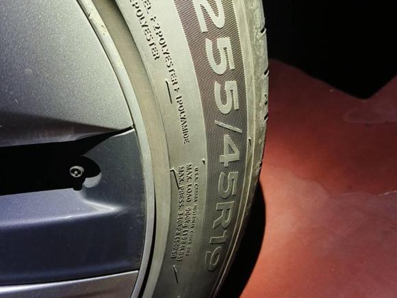 [上海·沪A] 二手特斯拉Model Y2021款 长续航全轮驱动版 3D7