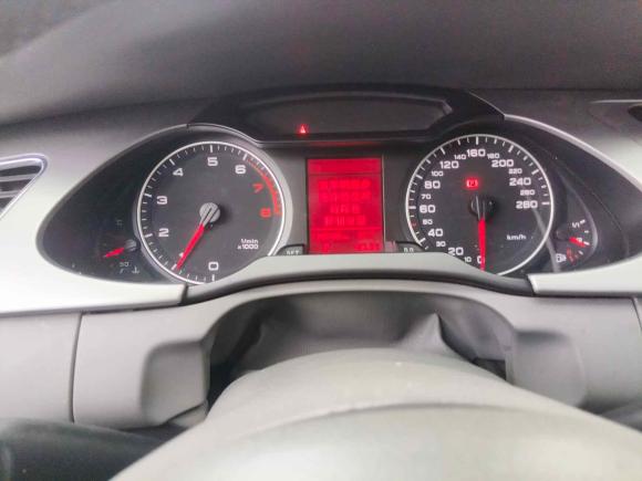 [无锡·皖C] 二手奥迪奥迪A4L2012款 2.0 TFSI 自动标准型