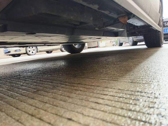 [佛山·粤E] 二手丰田凌放HARRIER2023款 2.0L CVT两驱进取版