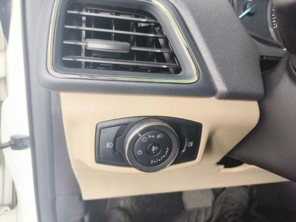 [广州·粤N] 二手福特福睿斯2015款 1.5L 自动舒适型