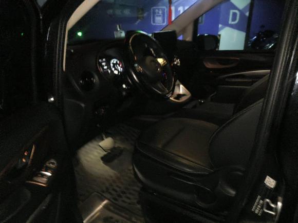 [上海·沪J] 二手奔驰威霆2021款 2.0T 精英版 9座