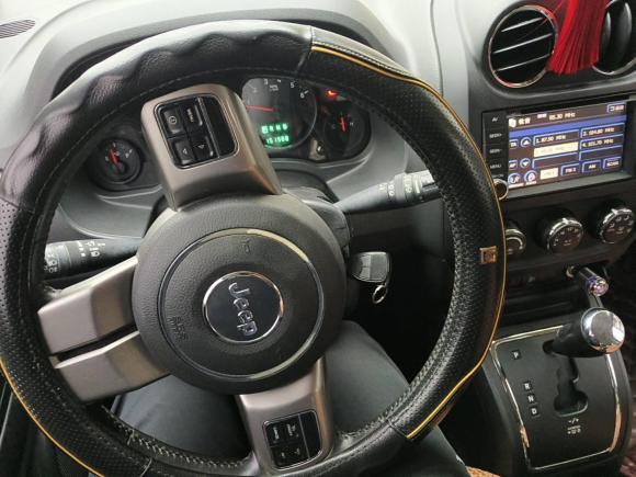 [成都·川R] 二手Jeep指南者(进口)2012款 2.4L 四驱运动版