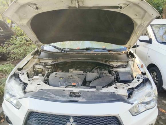 [上海·沪K] 二手三菱欧蓝德2010款 劲界 2.4 时尚版