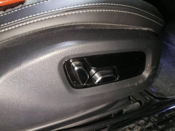 [杭州·浙C] 二手红旗红旗H92020款 2.0T 智联旗享版