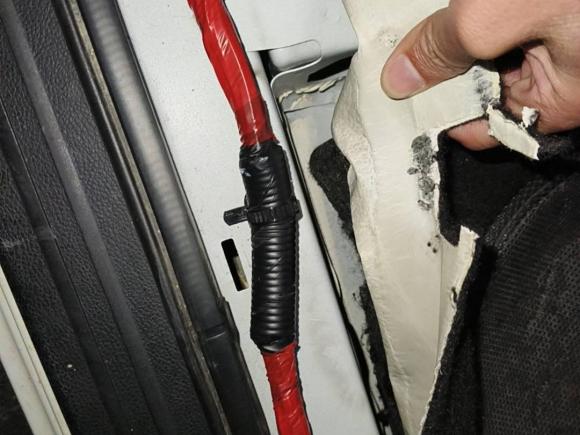 [深圳·粤B] 二手起亚起亚K32013款 1.6L 自动DLX