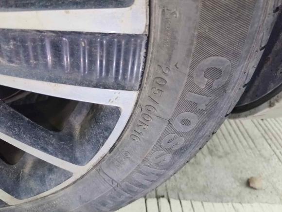 [宁波·浙B] 二手荣威荣威Ei52018款 互联网旗舰版