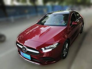 奔驰奔驰A级2021款 改款 A 180 L 运动轿车