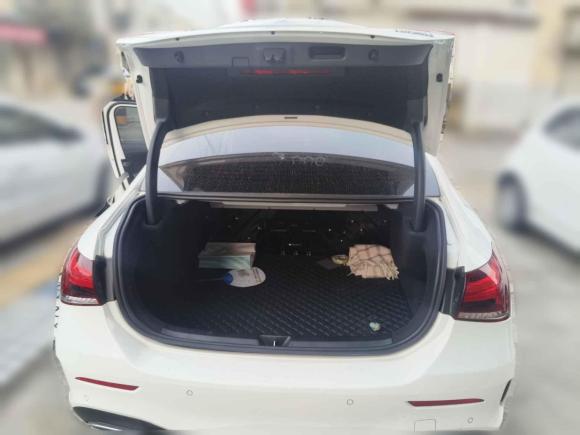 [常州·苏D] 二手奔驰奔驰A级2022款 改款二 A 200 L 运动轿车时尚型