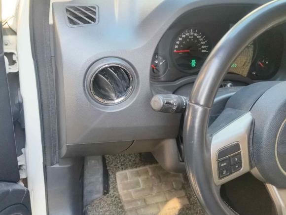 [湖州·浙E] 二手Jeep指南者2011款 2.4L 四驱运动版