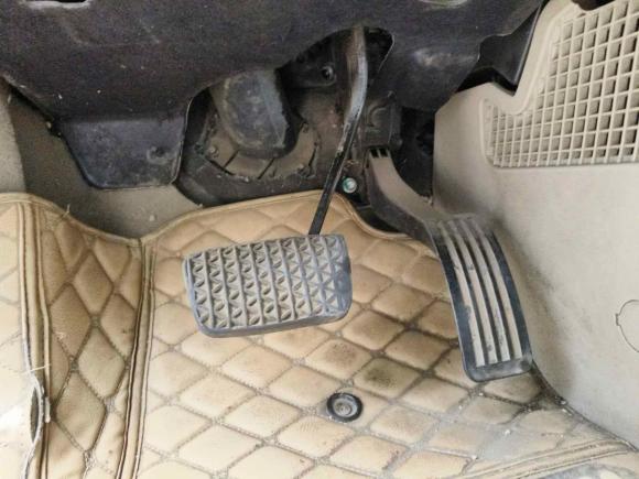 [济南·鲁A] 二手别克别克GL82017款 25S 豪华型 国V