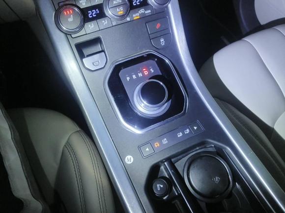 [上海·沪N] 二手路虎揽胜极光2013款 2.0T 5门耀致版