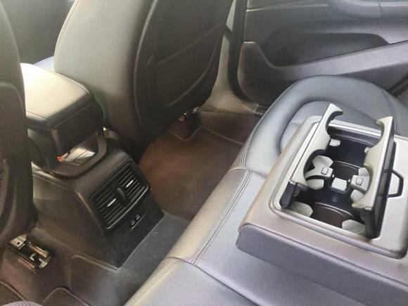 [上海·沪C] 二手宝马宝马X22019款 sDrive25i 领先型M越野套装 国VI