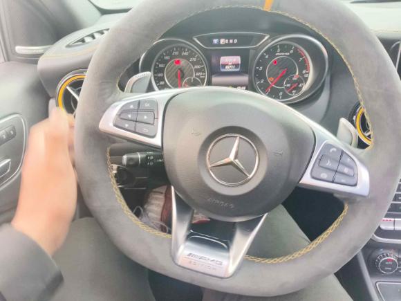 [南通·苏F] 二手奔驰奔驰A级AMG2017款 AMG A 45 4MATIC 暗夜雷霆限量版