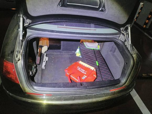 [济南·鲁A] 二手奥迪奥迪A82007款 A8L 3.2 FSI 豪华型